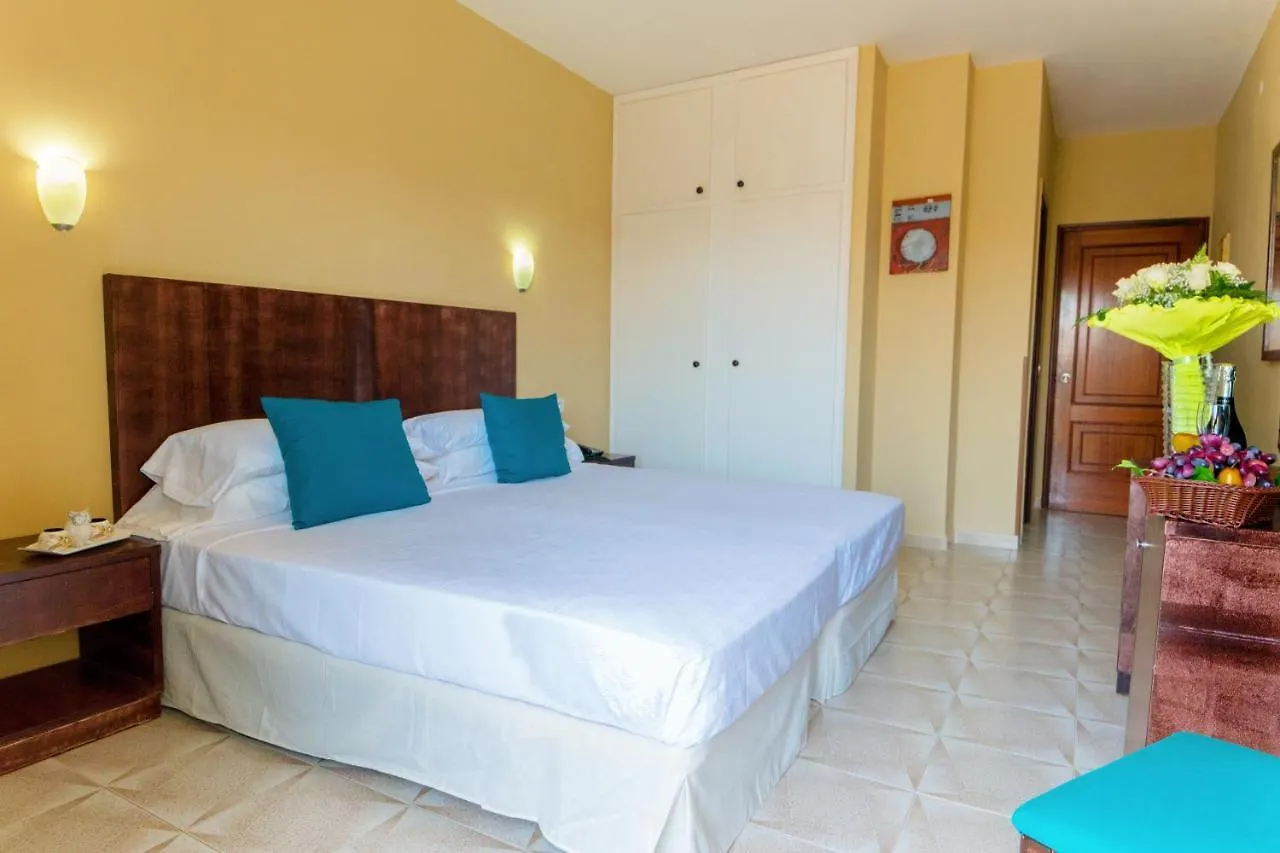 Hotel Aeropuerto Sur Сан-Исидро
